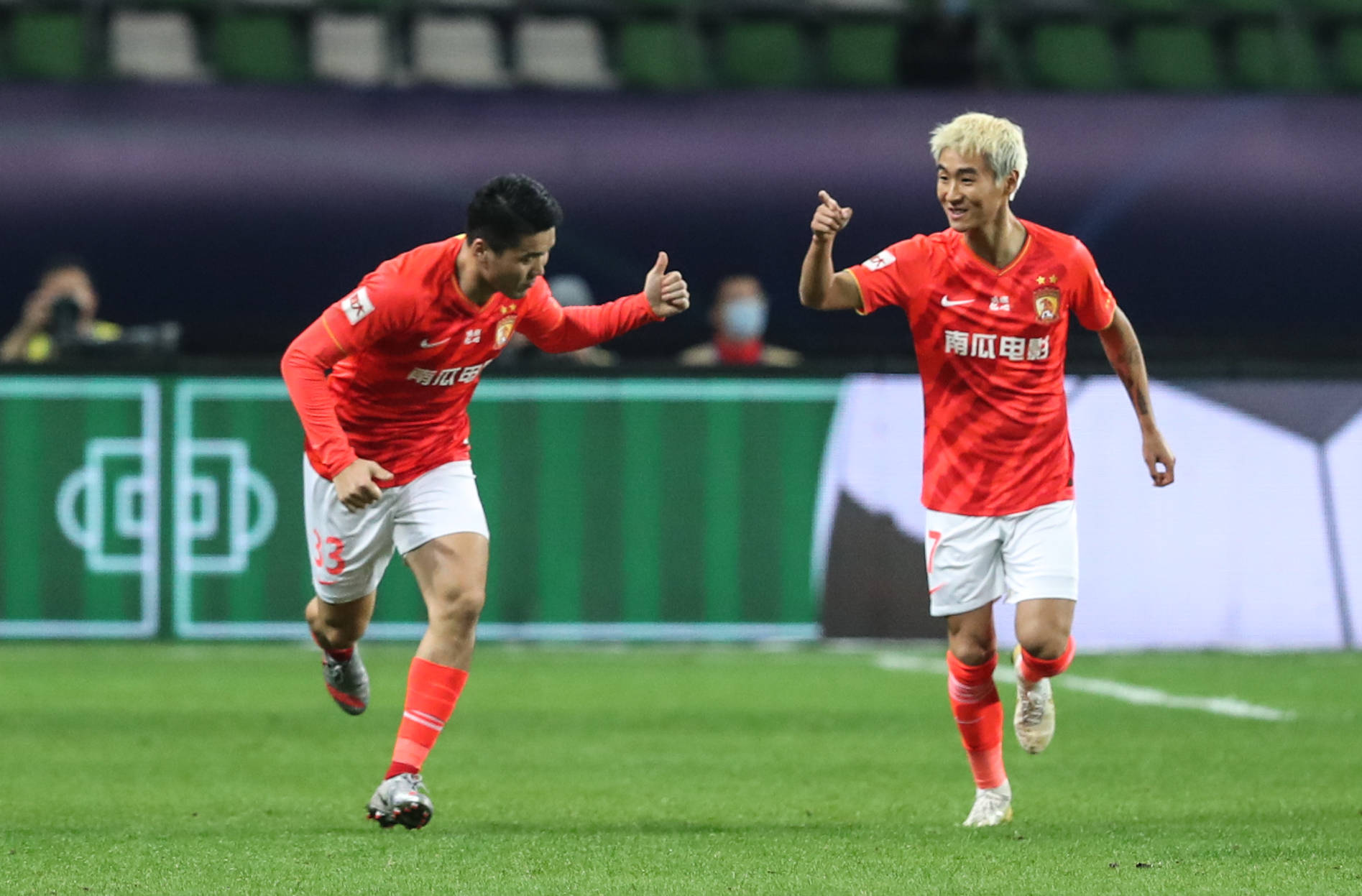 广州队内部会议纪要流出——冲刺阶段门线救险,中超使命明确,医务组通报恢复的简单介绍 广州队内部会议纪要流出——冲刺阶段门线救险,中超使命明确,医务组通报恢复的简单介绍