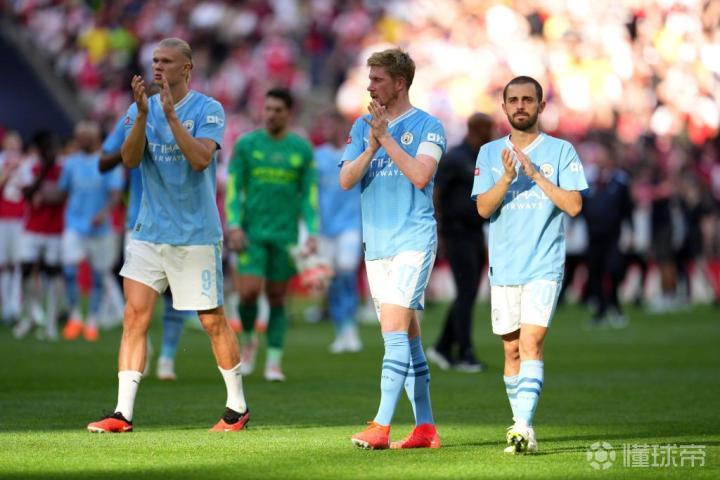 关于今晨巴黎圣日耳曼调整名单以备社区盾，临场应变环节打磨，气氛紧张，身体对抗强度拉满的信息